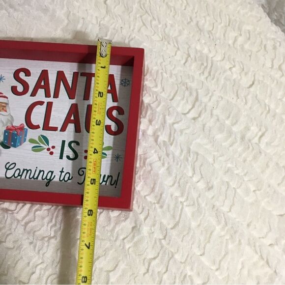 NWT "Santa Claus is Coming to Town" Christmas Decor - Picture 5 of 5